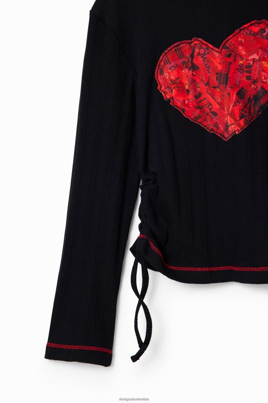 ropa 4802L1810 chica Desigual camiseta con corazón fruncido - Desigual shop