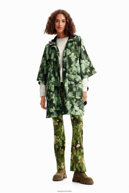accesorio 4802L1424 mujer Desigual impermeable de camuflaje con capucha - Desigual shop