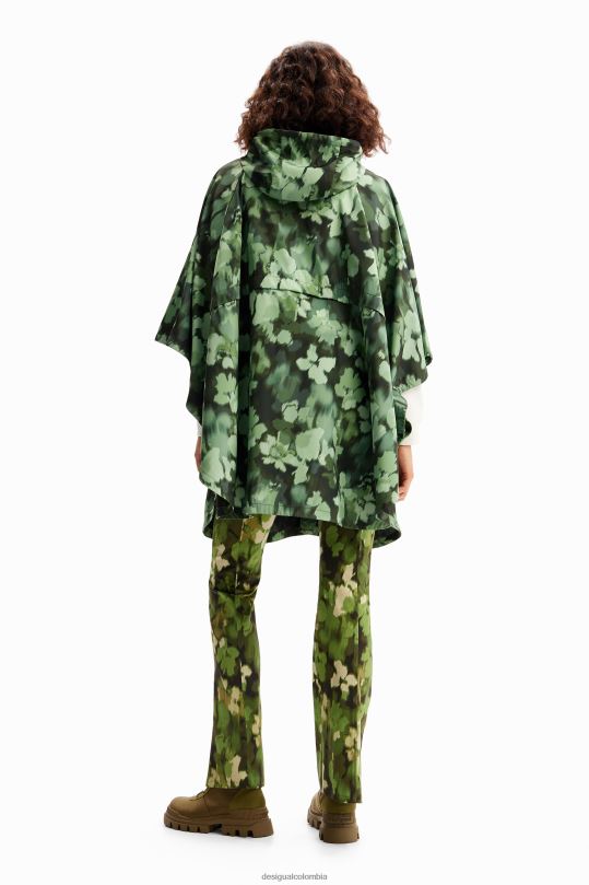 accesorio 4802L1424 mujer Desigual impermeable de camuflaje con capucha - Desigual shop