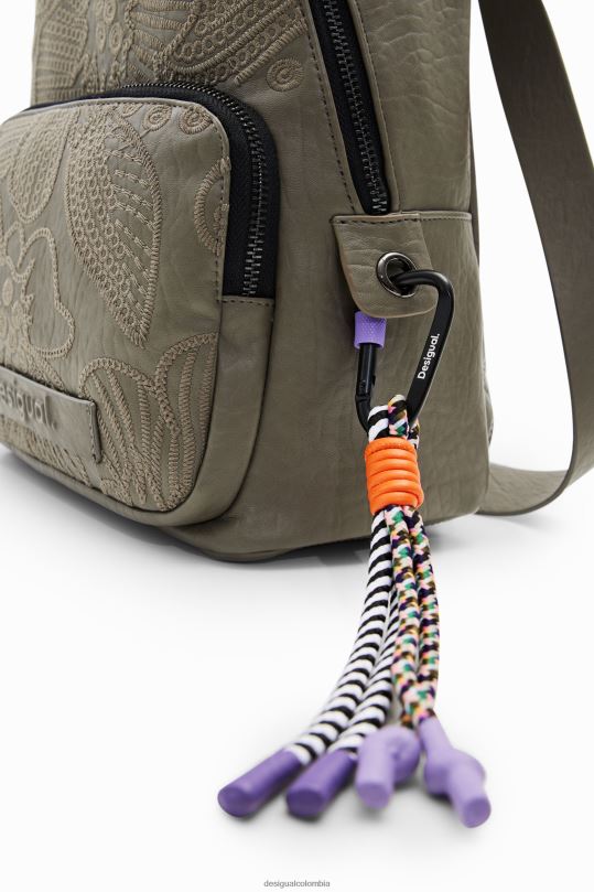 accesorio 4802L1220 mujer Desigual mochila pequeña con bordado floral - Desigual sale damen