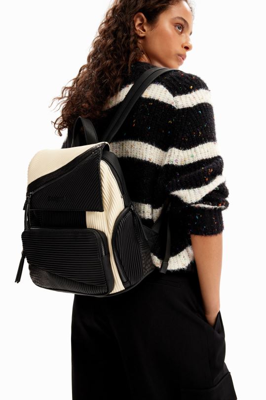 Desigual zapatos Colombia - accesorio 4802L1249 mujer Desigual mochila mediana texturizada con patchwork