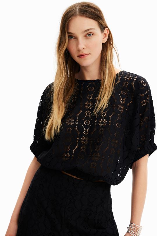 ropa 4802L359 mujer Desigual blusa corta de encaje con mangas abullonadas - Desigual shop
