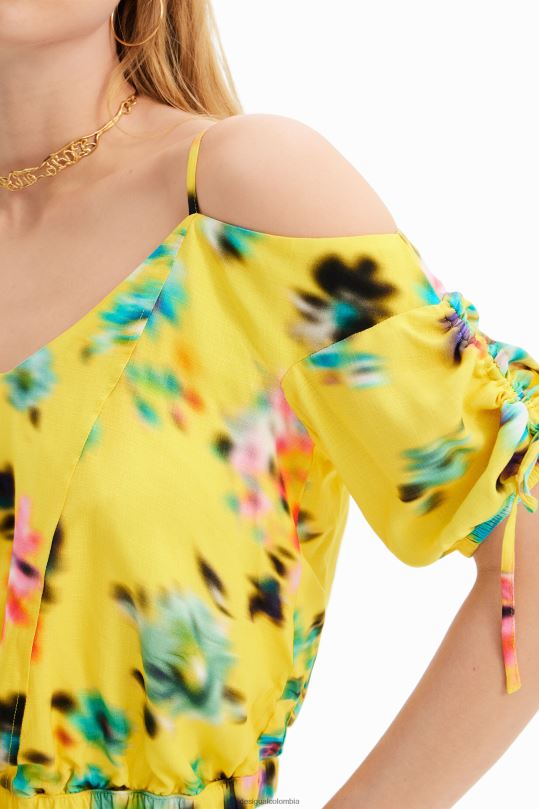 Desigual zapatos Colombia - ropa 4802L516 mujer Desigual blusa corta fruncida con flores