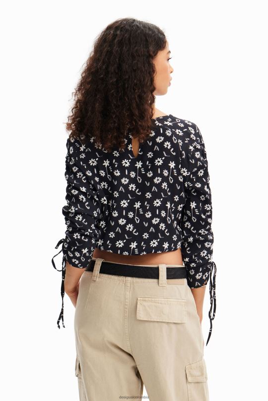 Desigual zapatos Colombia - ropa 4802L675 mujer Desigual blusa corta fruncida con flores