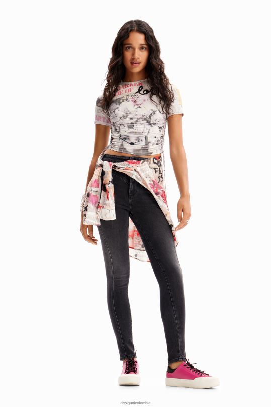ropa 4802L183 mujer Desigual camiseta ajustada con fruncido tipo periódico - Desigual shop