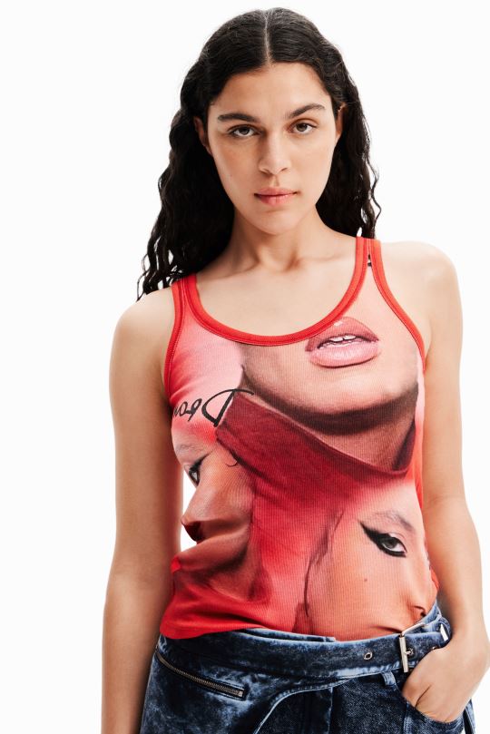 ropa 4802L948 mujer Desigual top sin mangas con cara de nathy peluso - Desigual Colombia rebajas