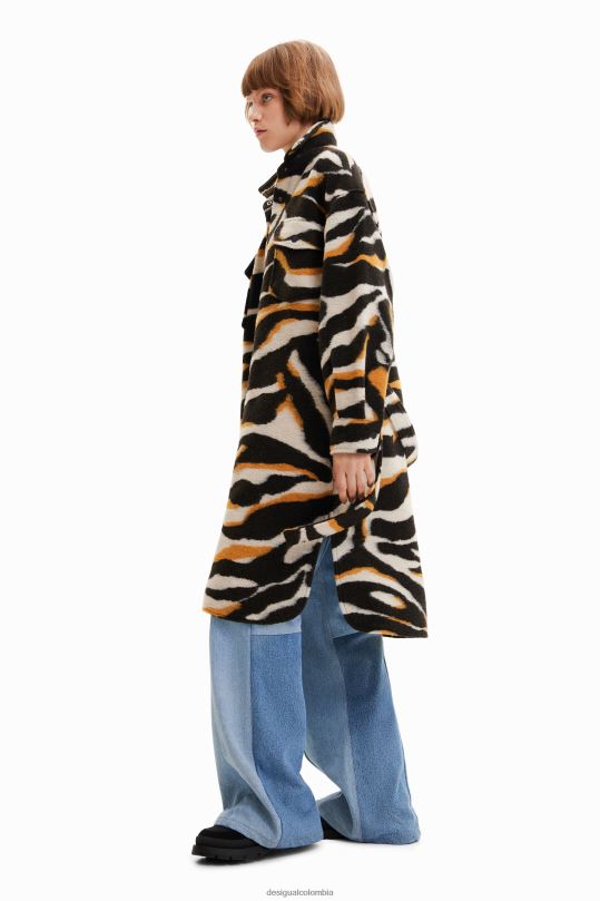 ropa 4802L736 mujer Desigual abrigo largo con estampado de cebra - Desigual shop