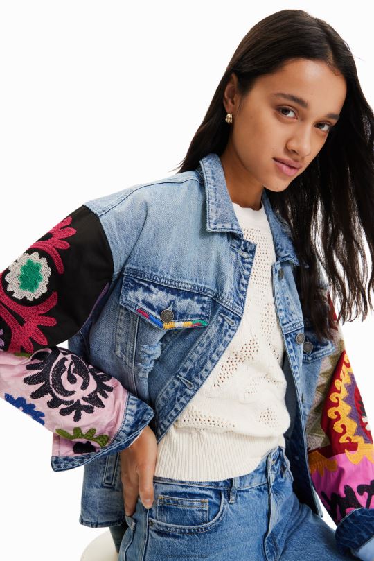 ropa 4802L928 mujer Desigual sobrecamisa estilo trucker de mezclilla bordada - Desigual Colombia Medellín