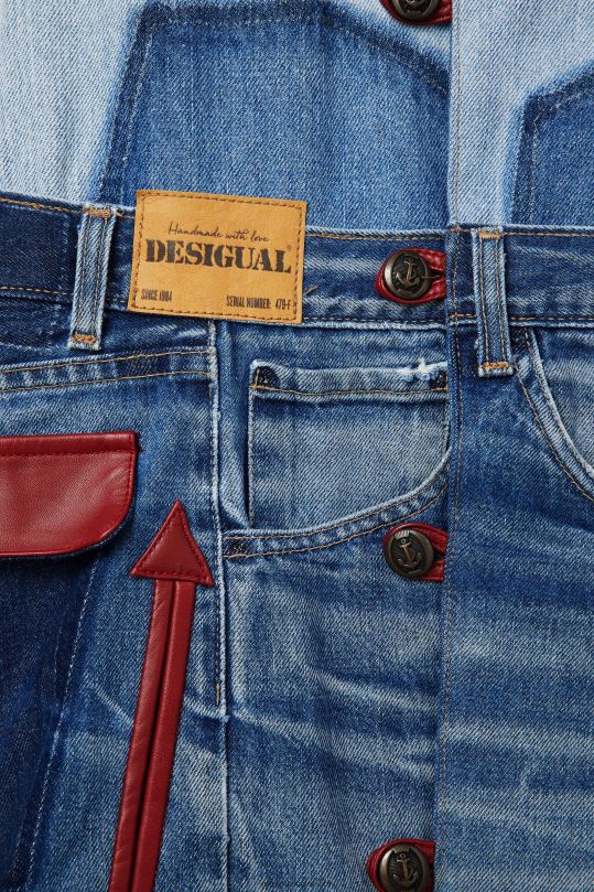 ropa 4802L977 mujer Desigual Chaleco vaquero con icono de Mickey Mouse - Rojo - Desigual Colombia rebajas