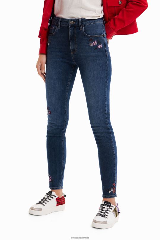 Desigual Colombia pagina oficial - ropa 4802L564 mujer Desigual vaqueros pitillo push-up con flores bordadas