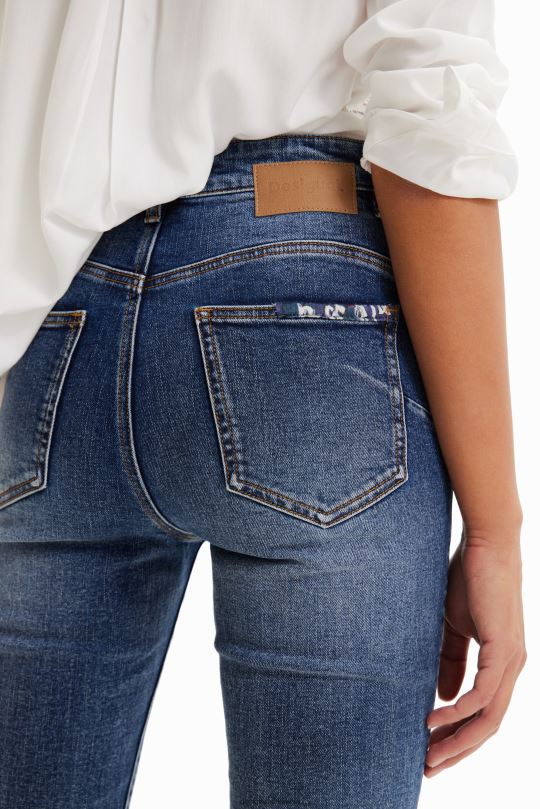 ropa 4802L729 mujer Desigual jeans push-up slim con rotos - Desigual sale damen