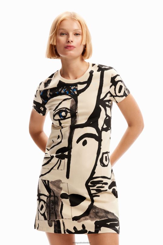 ropa 4802L1000 mujer Desigual vestido corto tipo camiseta con cara - Desigual Colombia rebajas