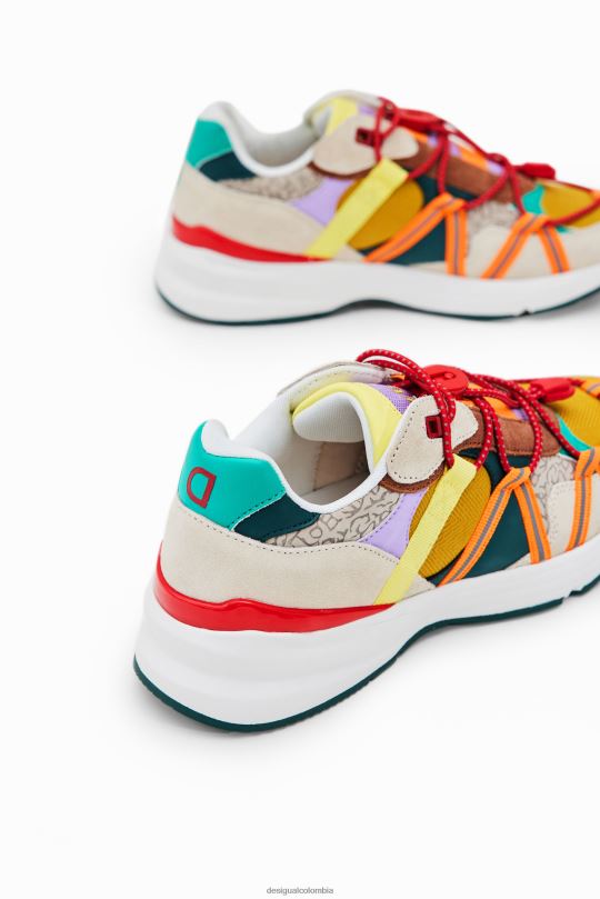 calzado 4802L1465 mujer Desigual tenis con detalles de trekking y patchwork - Desigual Colombia Medellín